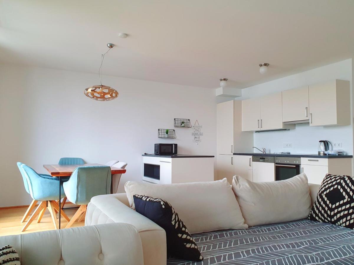 Near Lake Two Bedroom Duplex Apartment Vienna Luaran gambar