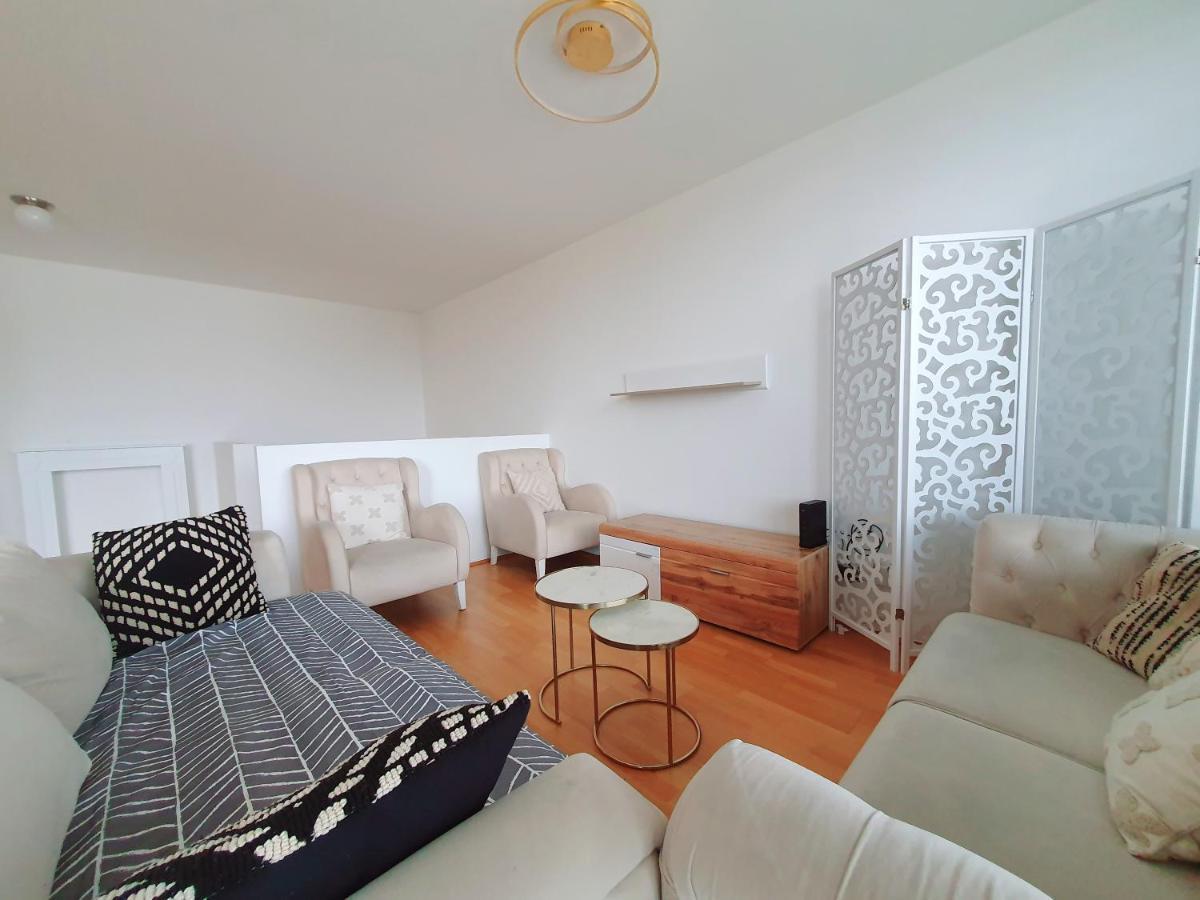 Near Lake Two Bedroom Duplex Apartment Vienna Luaran gambar
